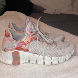 Women’s Nike Metcon 4 Size 10